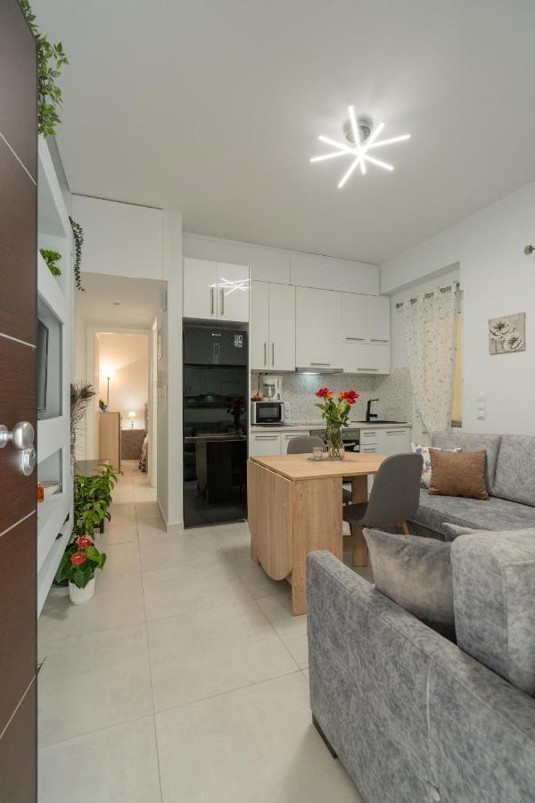 Comfy Apt Next To Metro Atena Exterior foto