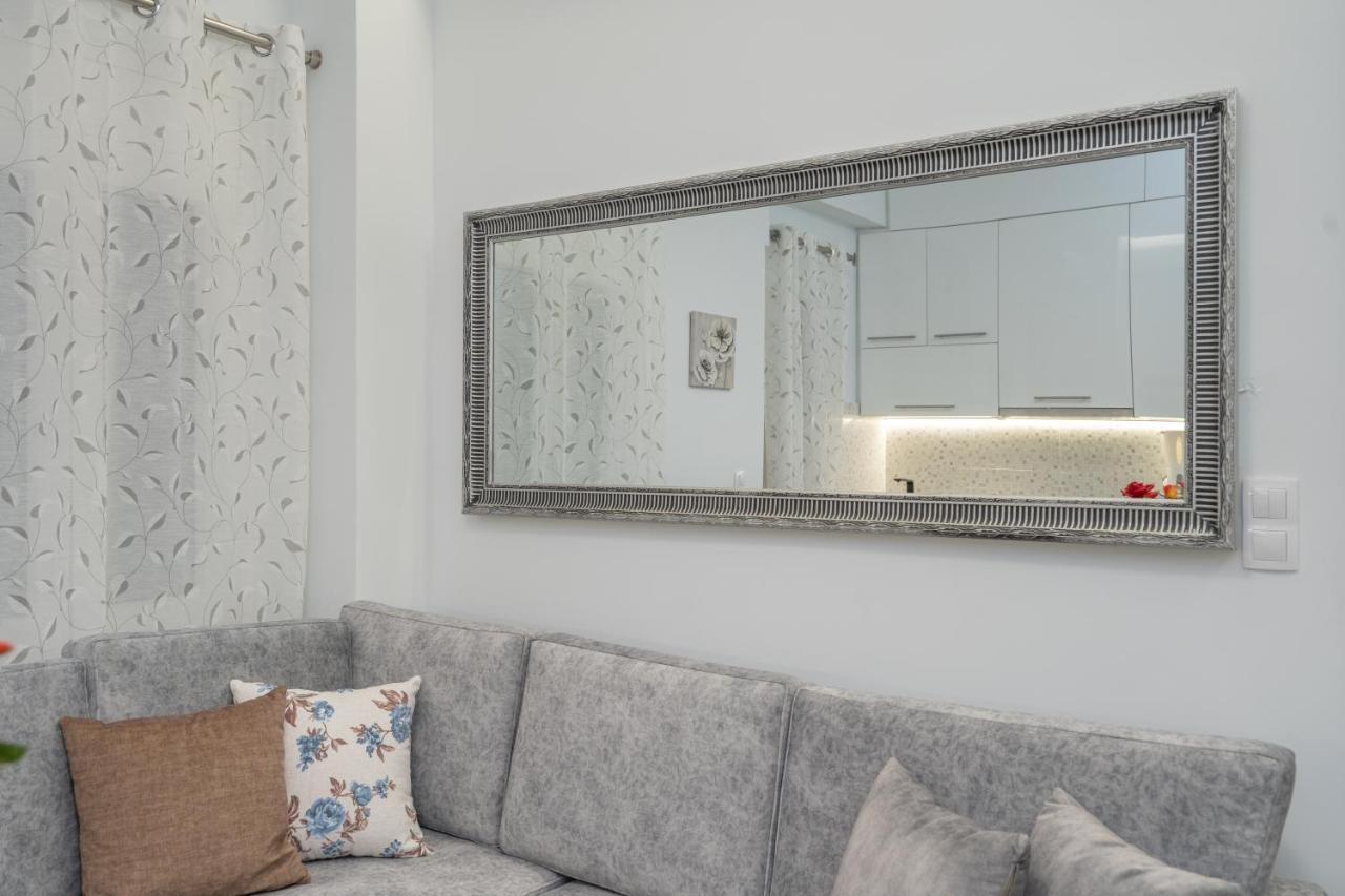 Comfy Apt Next To Metro Atena Exterior foto
