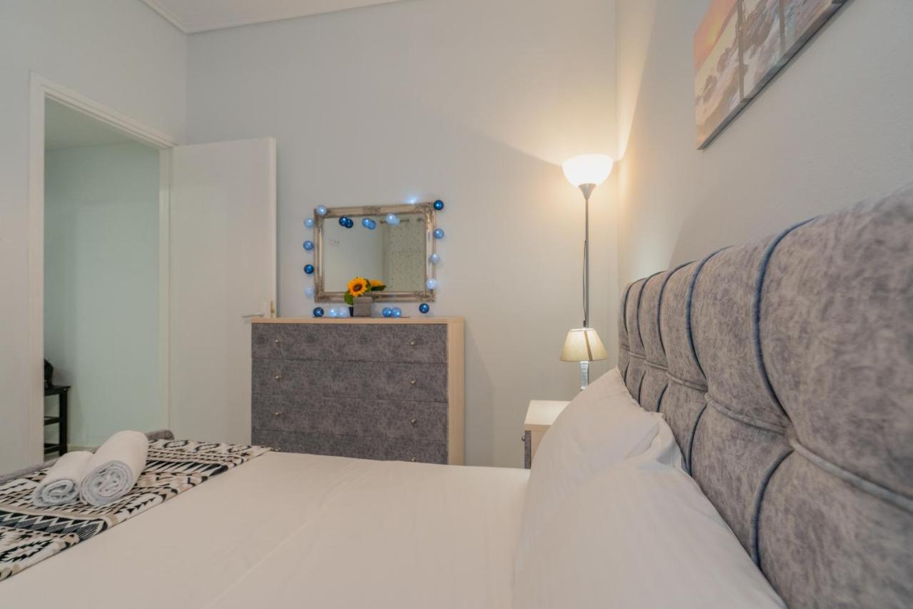 Comfy Apt Next To Metro Atena Exterior foto