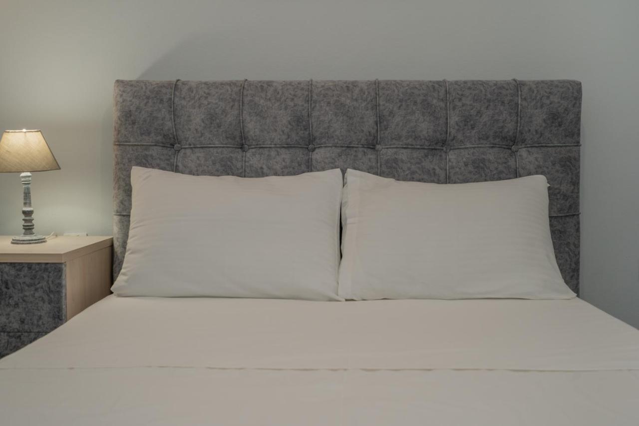 Comfy Apt Next To Metro Atena Exterior foto